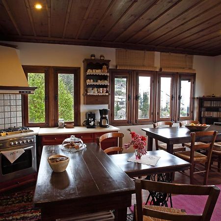 Mpelleiko Hotel Stemnitsa Ngoại thất bức ảnh